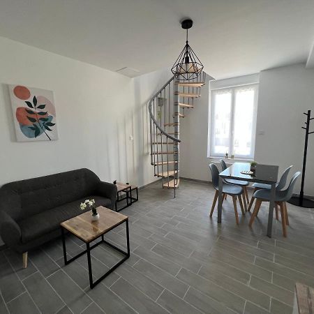 180B - Duplex T2 Tout Confort - Wifi Netflix Le Gond-Pontouvre Eksteriør billede