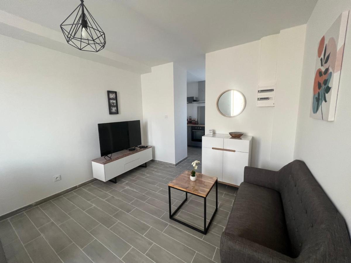 180B - Duplex T2 Tout Confort - Wifi Netflix Le Gond-Pontouvre Eksteriør billede