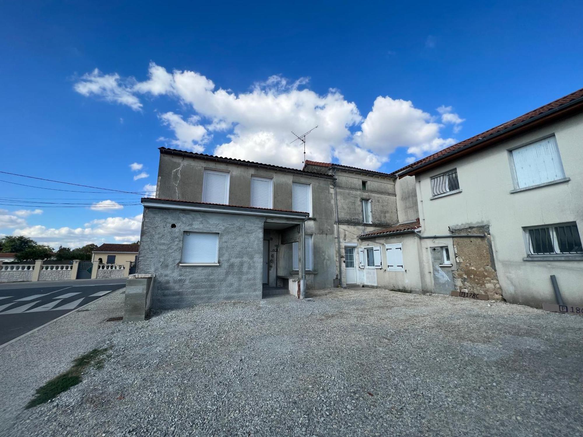 180B - Duplex T2 Tout Confort - Wifi Netflix Le Gond-Pontouvre Eksteriør billede